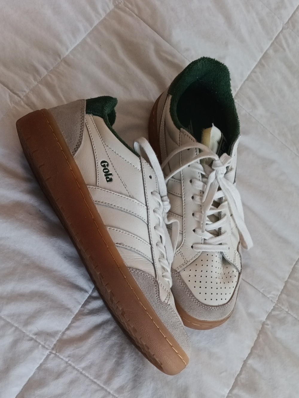 Gola White Low-Top Sneakers with Green Collar and Gum Sole